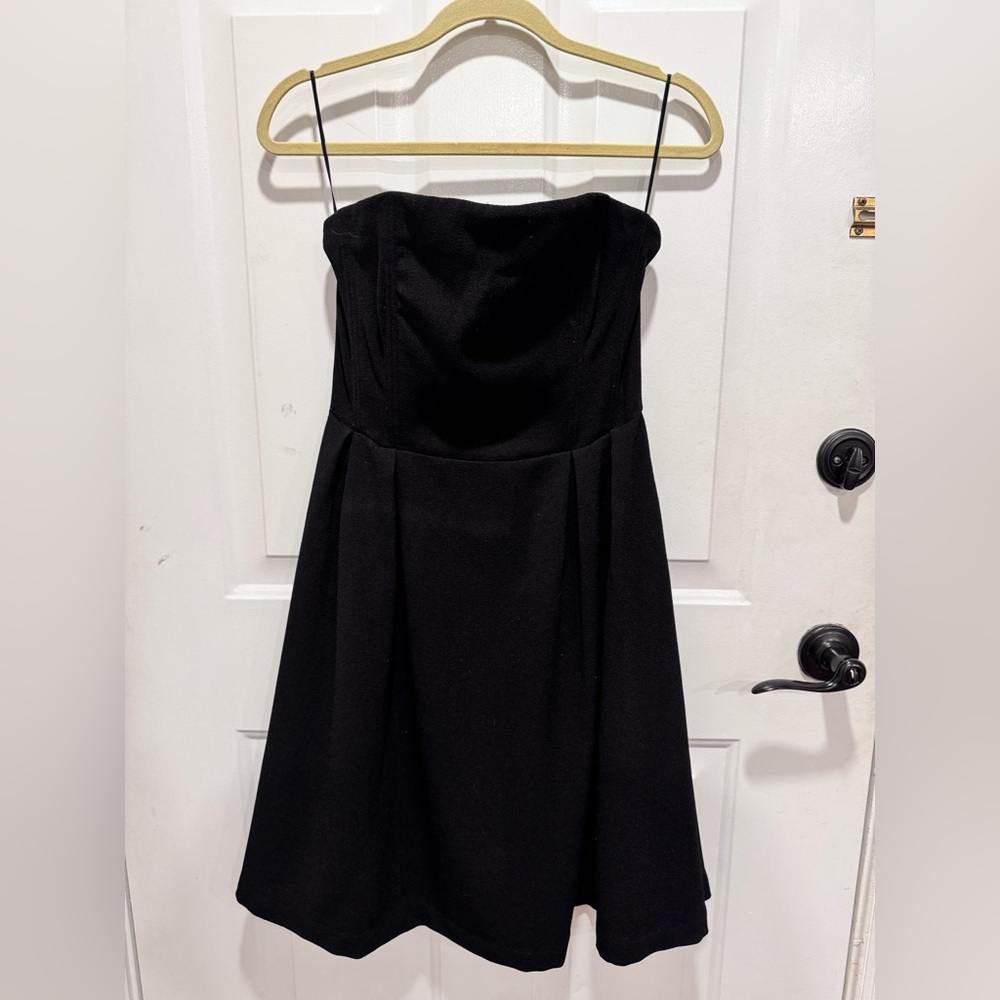 Elegant Black Strapless Dress